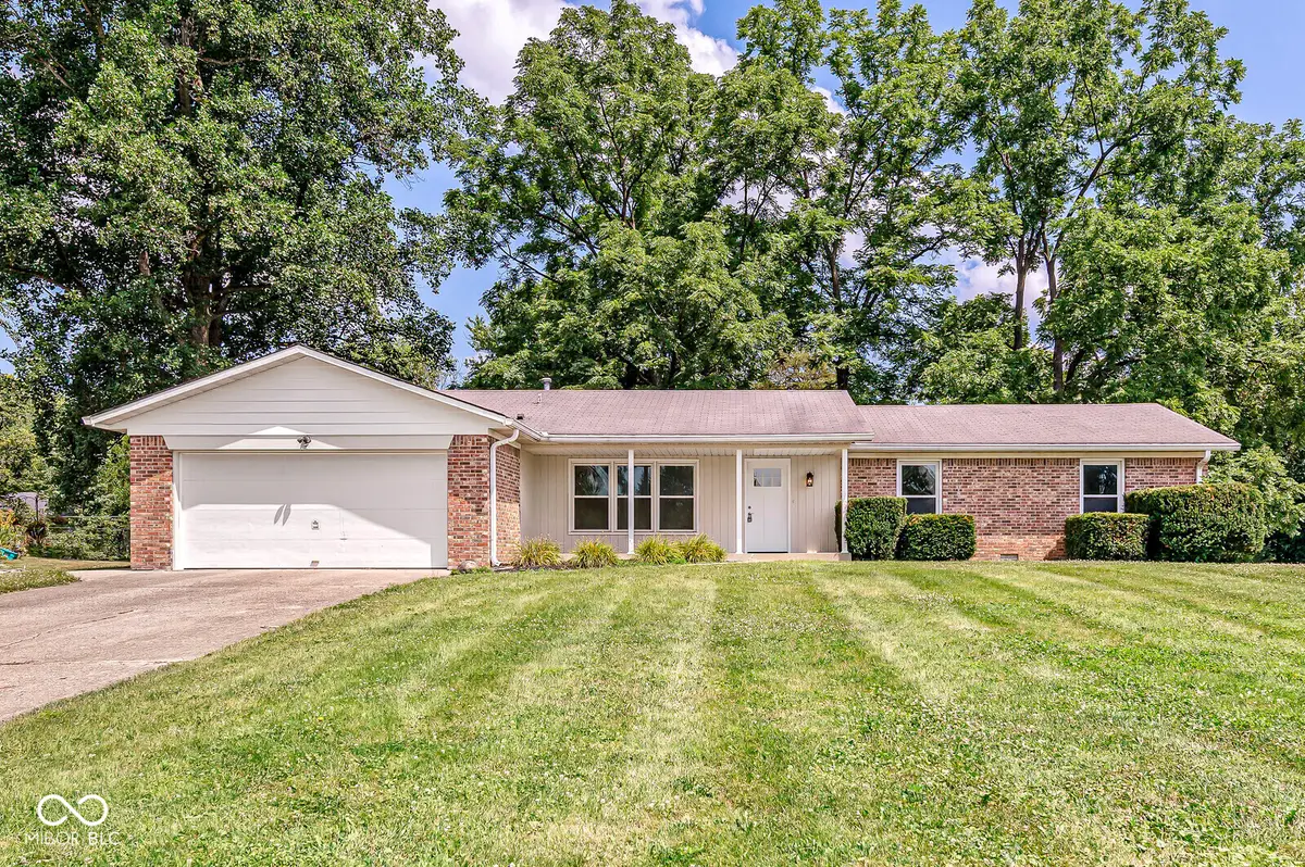 24 Hilltop, Danville, IN 46122 - #1