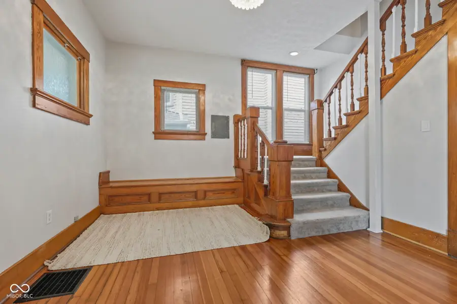 690 E Jefferson Street, Franklin, IN 46131 - #3