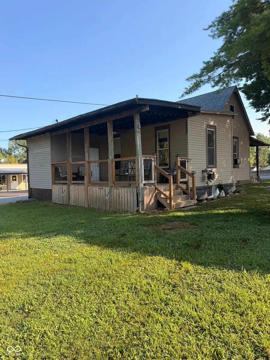 102 Railroad Street, Elizabethtown, IN 47232 - #3