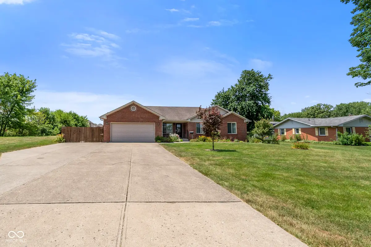 124 N County Rd 300 E, Danville, IN 46122 - #1