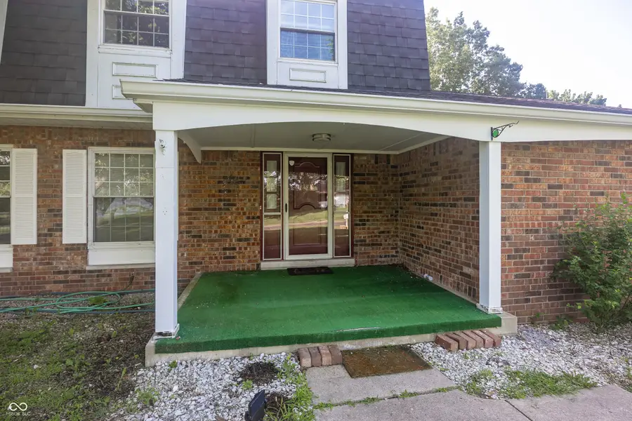 5521 N Sugar Hills Drive, Greenfield, IN 46140 - #2