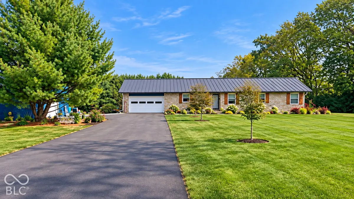 10514 N State Road 9 N, Fountaintown, IN 46130 - #1