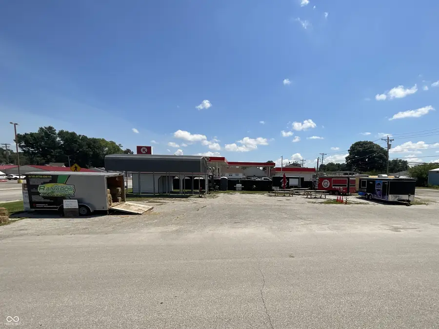 470 W Morgan Street, Spencer, IN 47460 - #2
