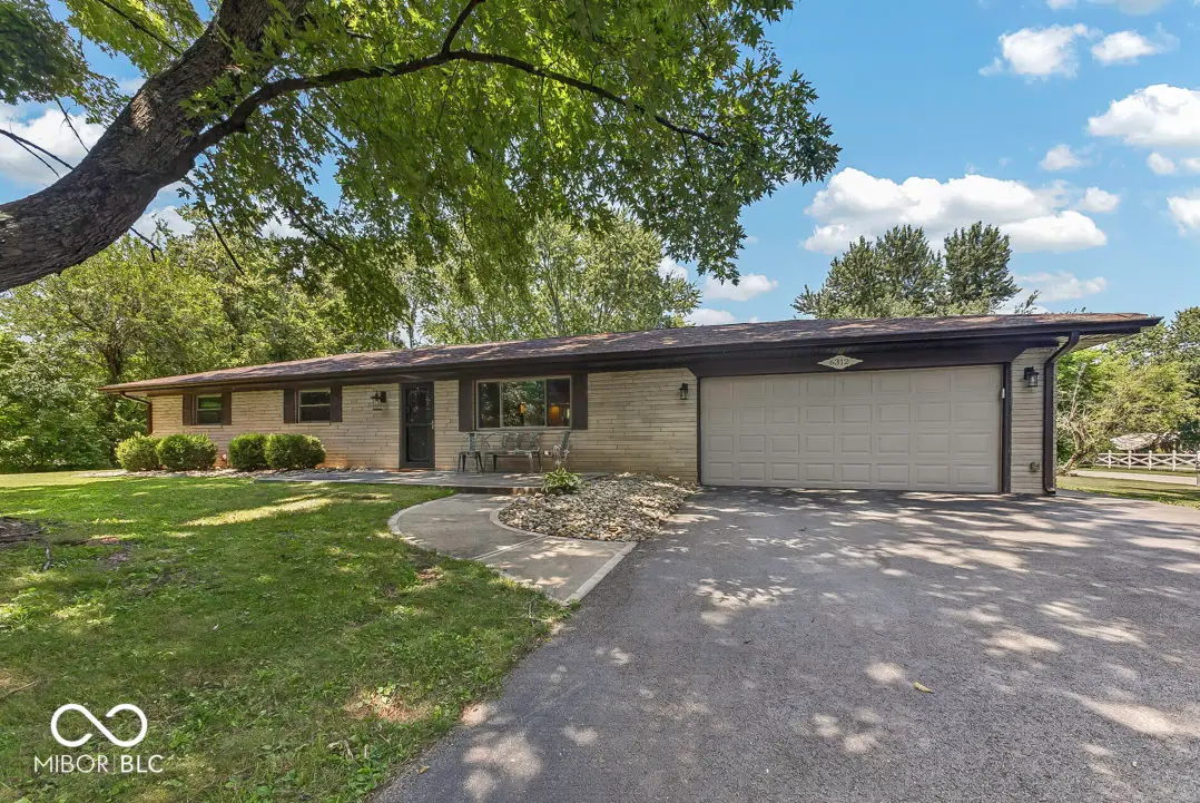 6312 E Roselyn Drive, Mooresville, IN 46158 - #1