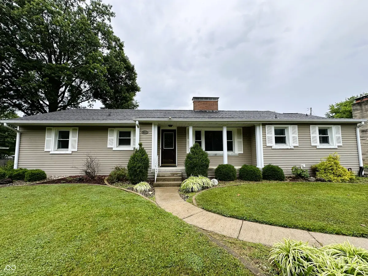 811 Shadowlawn Avenue, Greencastle, IN 46135 - #1