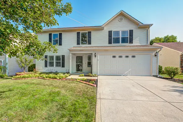 3938 Chantry Way, Greenwood, IN 46143