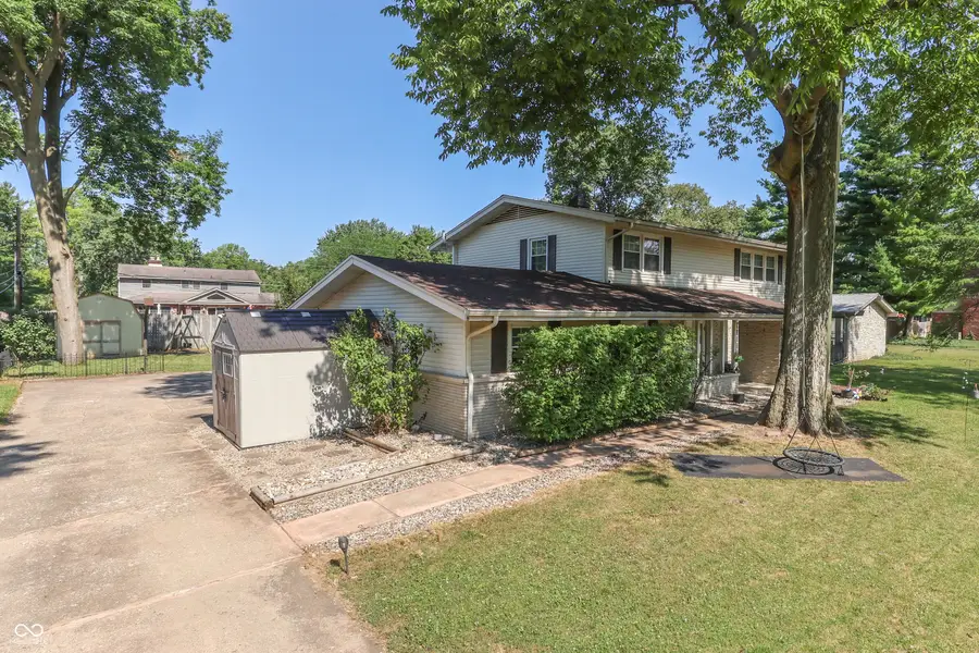 4206 Ridgeway Avenue, Columbus, IN 47203 - #3