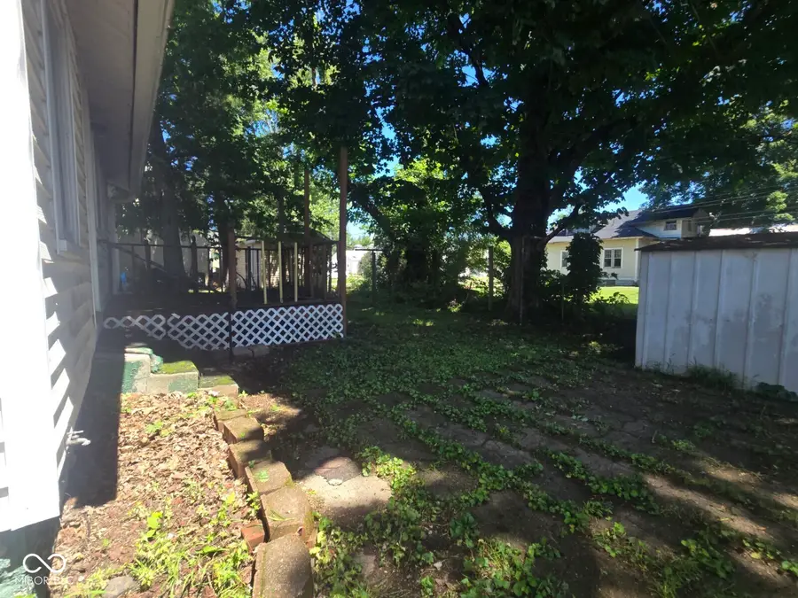 408 Barnett Street, Vincennes, IN 47591 - #2