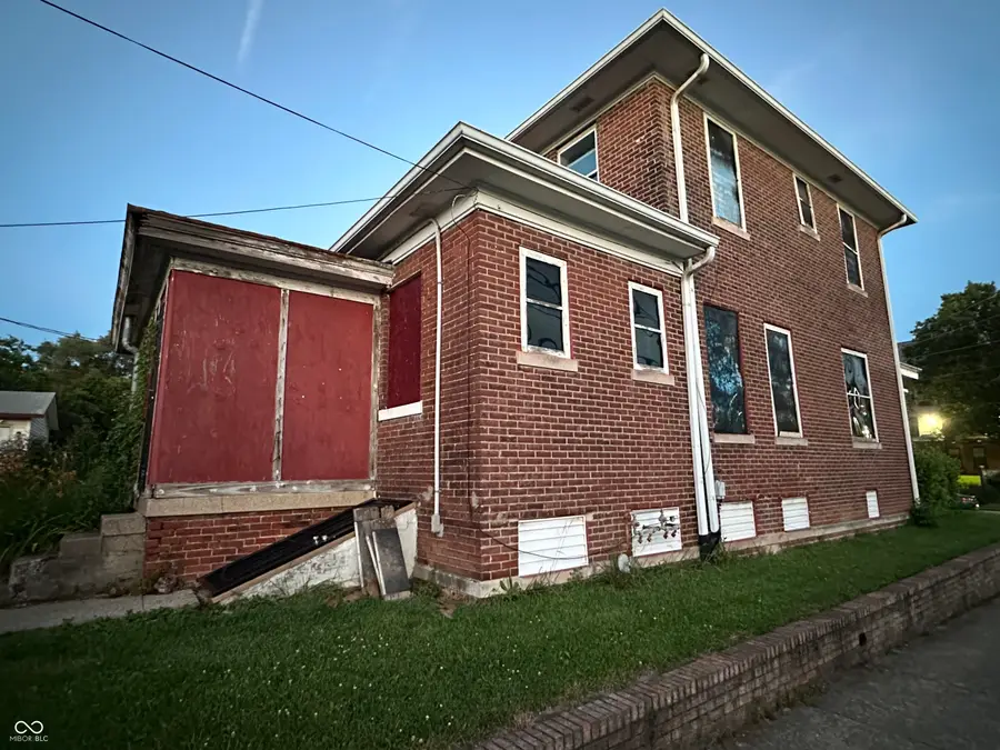 1402 E Market Street, Indianapolis, IN 46201 - #3