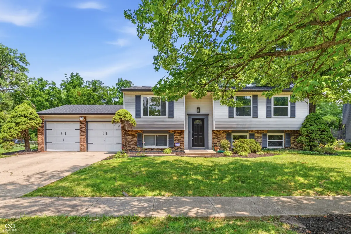 9505 Thornwood Drive, Indianapolis, IN 46250 - #1