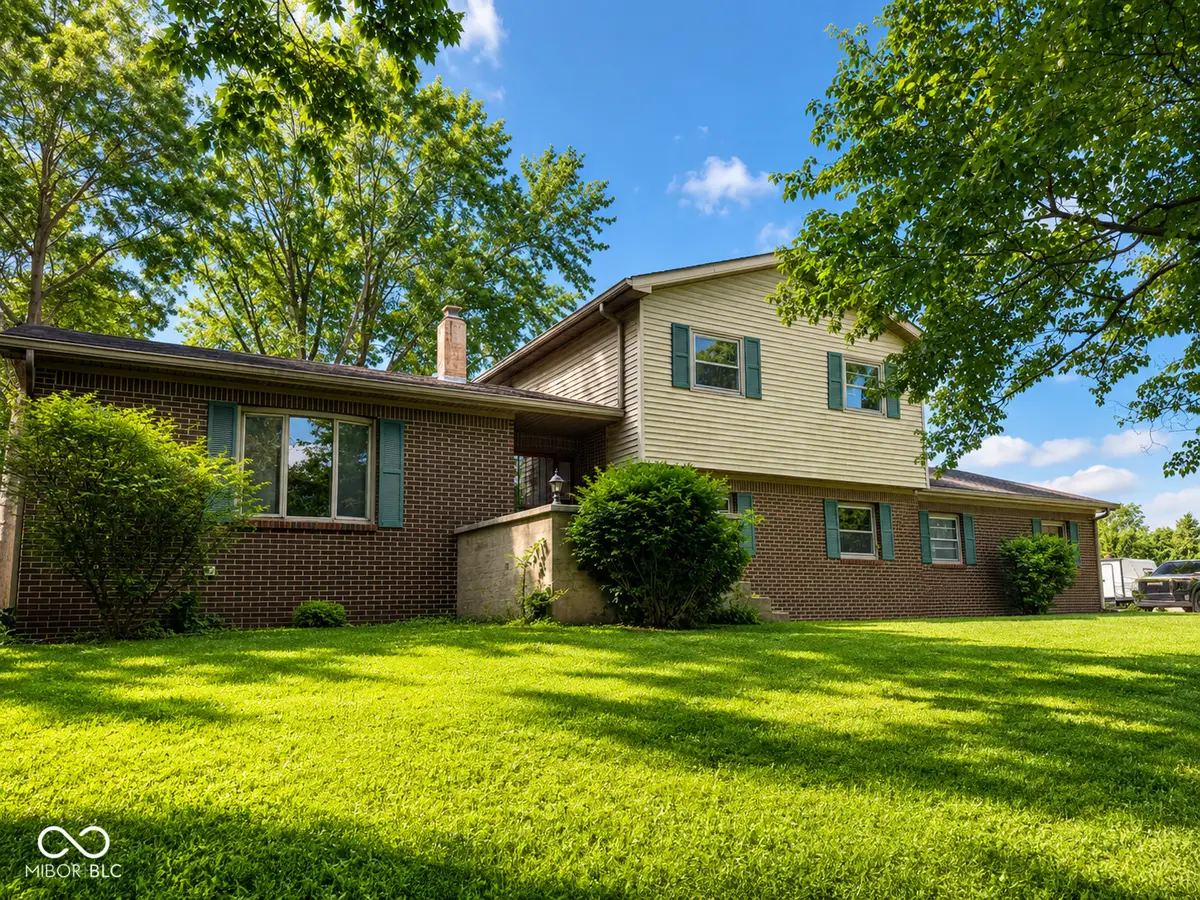 1185 W Country Club Road, Crawfordsville, IN 47933 - #1