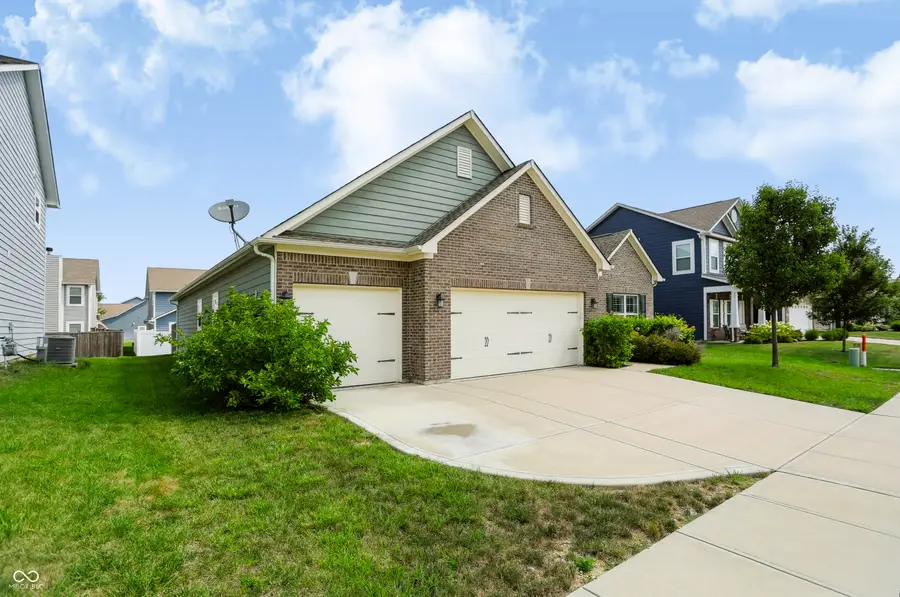 8810 Rowling Way, Indianapolis, IN 46239 - #2