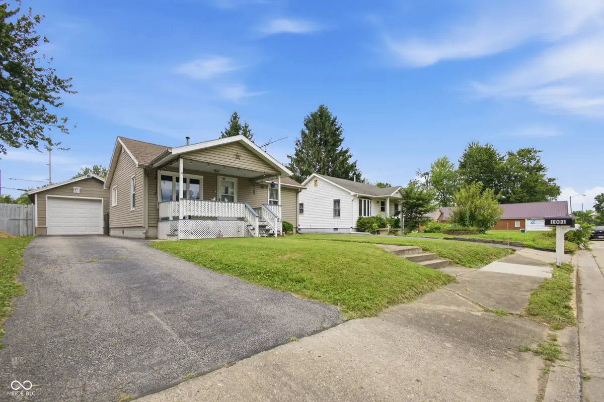 1001 S Grace Avenue, Crawfordsville, IN 47933 - #1