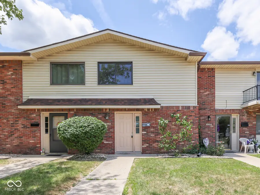 1014 Greenwood Trail E, Greenwood, IN 46142 - #3