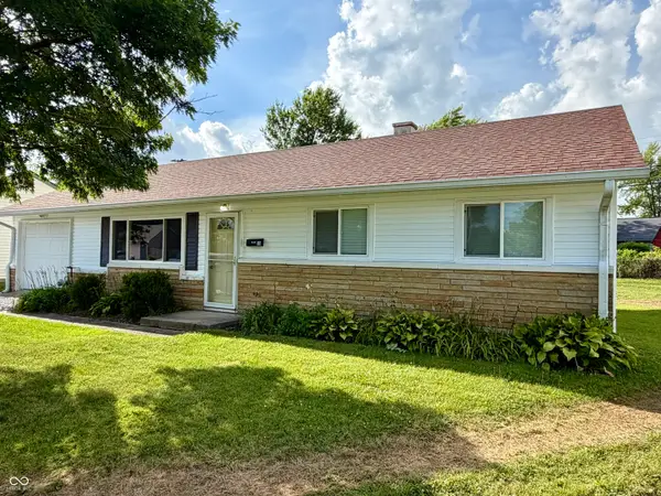 55 Crestview, Greenwood, IN 46143