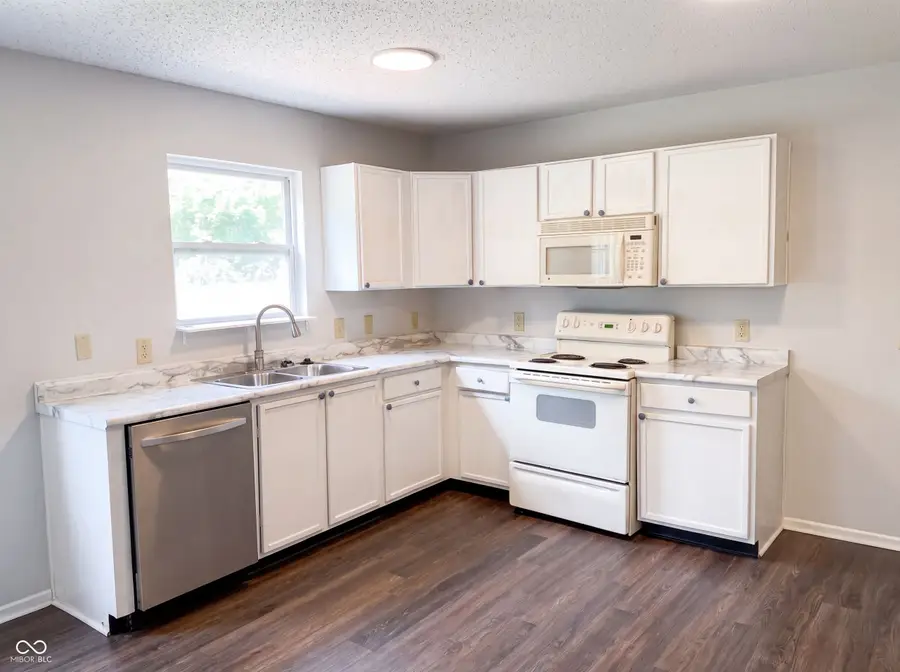 953 Balto Drive, Shelbyville, IN 46176 - #2