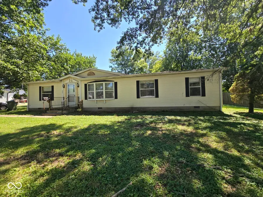 435 S Section Street, Sullivan, IN 47882 - #3