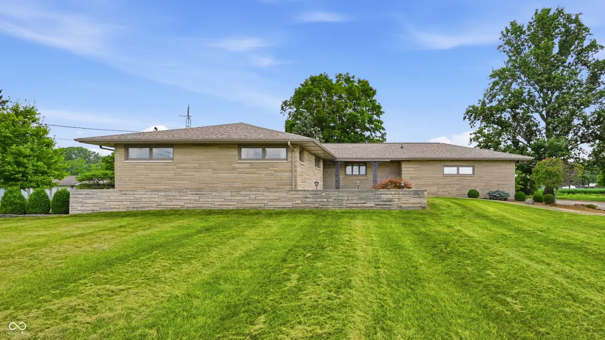 8700 W County Road 600 S, Daleville, IN 47334 - #1
