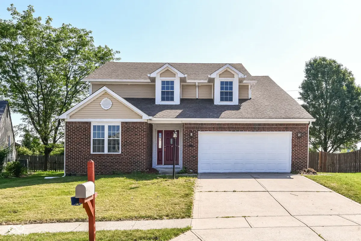 6384 Hillview Circle, Fishers, IN 46038 - #1