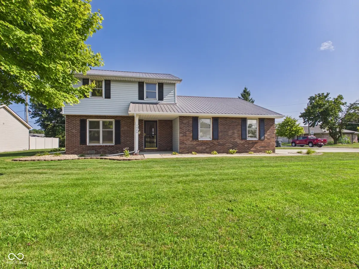 1520 E 42nd Street, Anderson, IN 46013 - #1