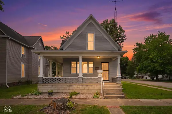 233 N Walnut Street, Cambridge City, IN 47327