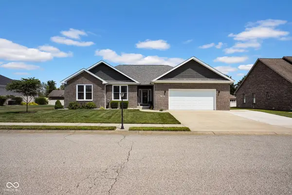 1989 Sophia Lane, Seymour, IN 47274