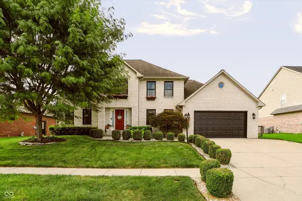 1555 Connemara Road, Indianapolis, IN 46217