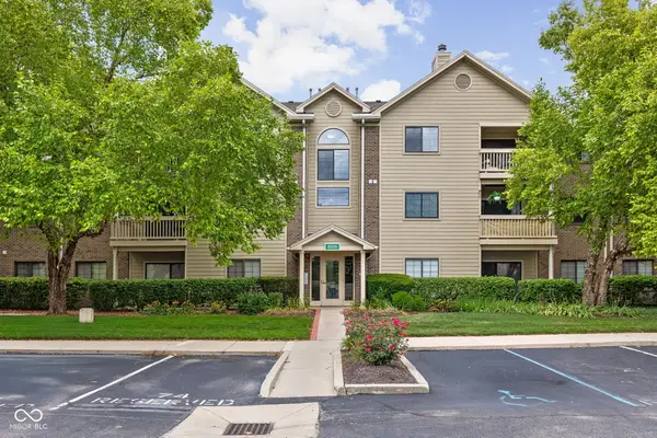 8820 Yardley Court #104, Indianapolis, IN 46268