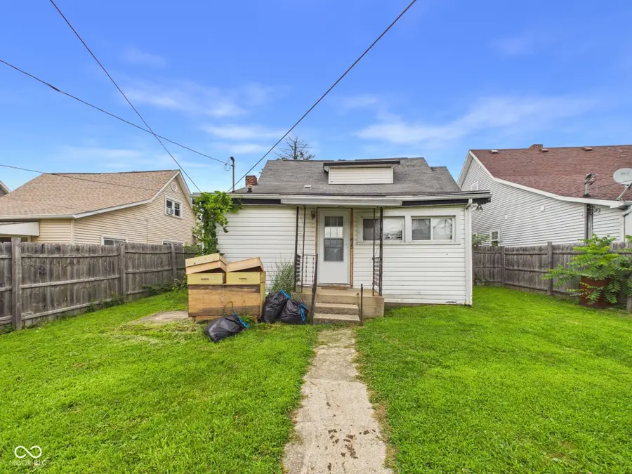 815 Main Street, Elwood, IN 46036 - #3