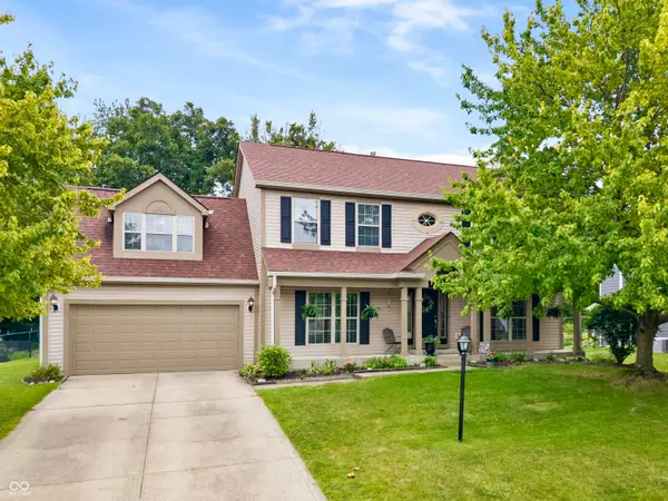 8702 Buffett Parkway, Fishers, IN 46038