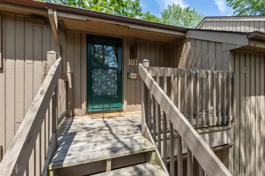 101 Lookout Ridge Drive, Columbus, IN 47201 - #2