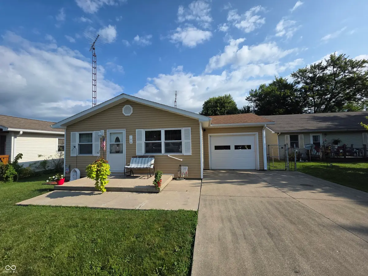 708 W Walnut Street, Greensburg, IN 47240 - #1