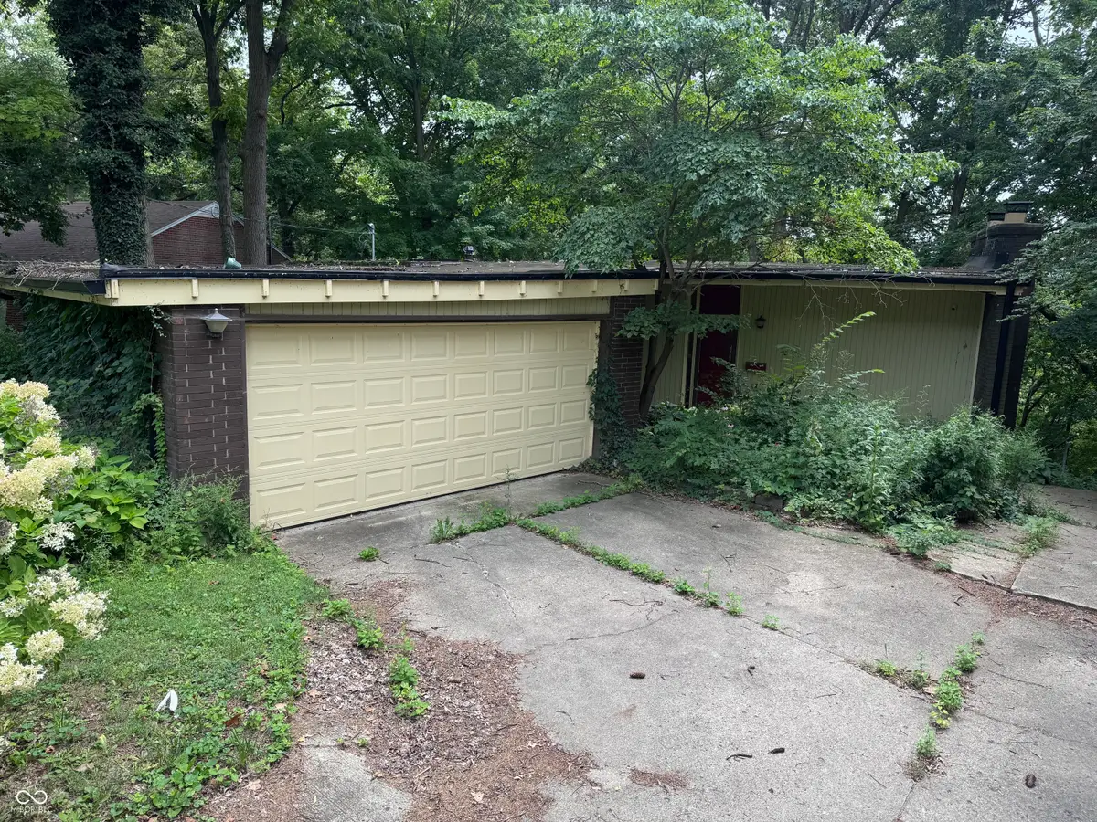 2611 Chesterfield Place, Anderson, IN 46012 - #1
