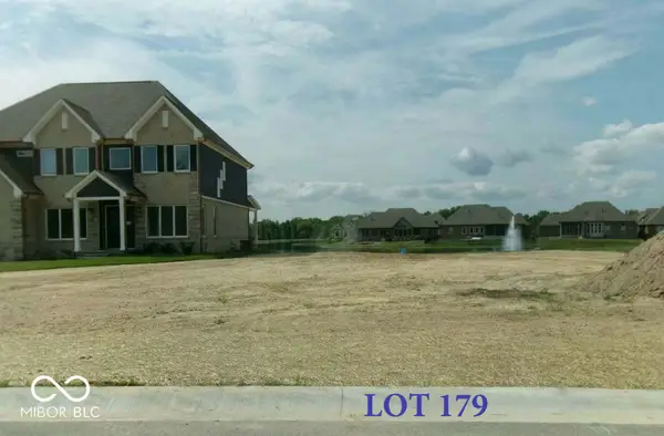 4229 Stone Lake Drive, Zionsville, IN 46077