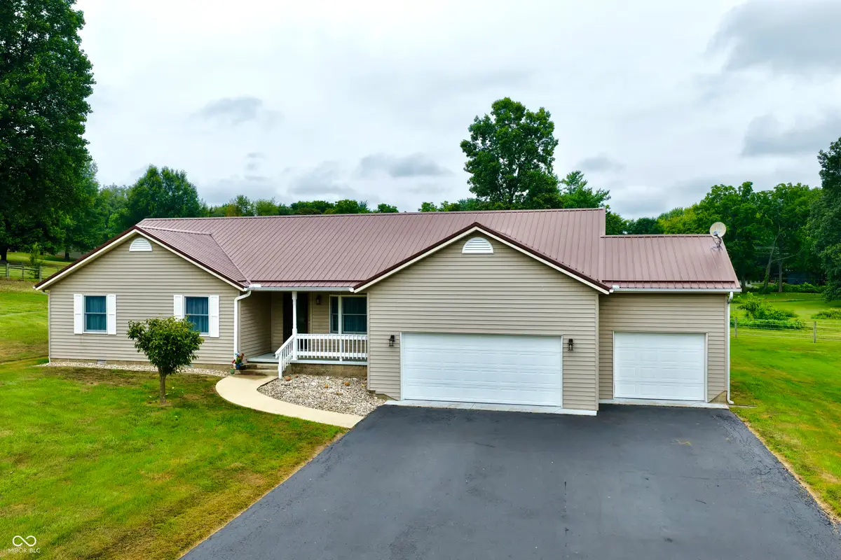 4435 Ellington, Spencer, IN 47460 - #1