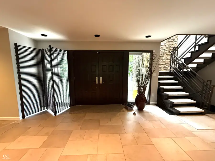 12043 Hampton Court, Carmel, IN 46033 - #2