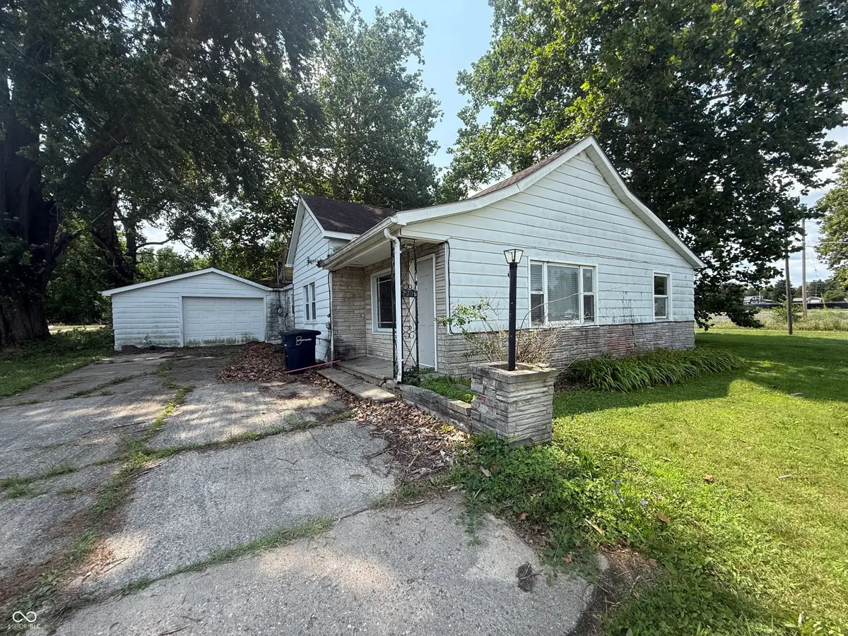 2705 S H Street, Elwood, IN 46036 - #1