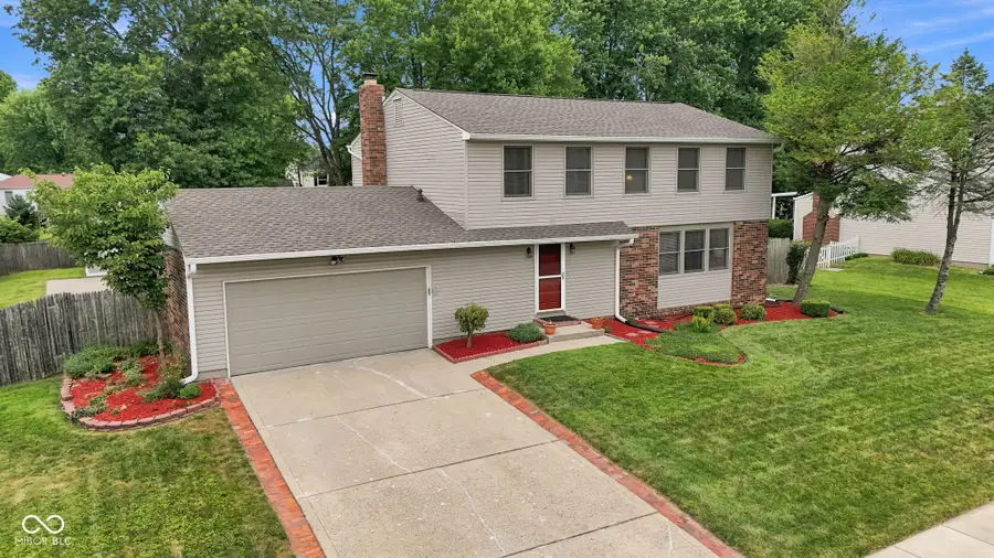 1192 W Greenbriar Drive, Greenwood, IN 46142 - #2