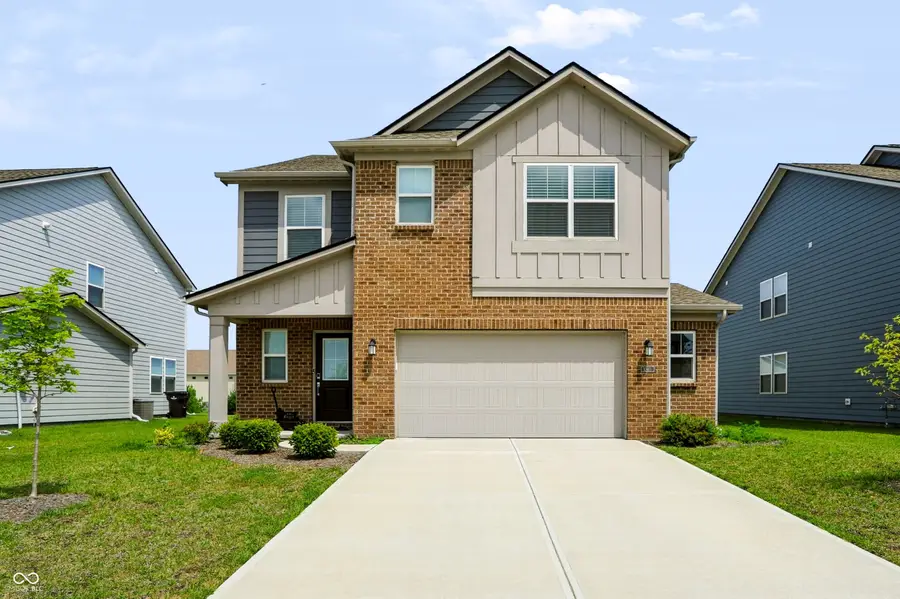 1240 Patens Drive, Greenwood, IN 46143 - #2