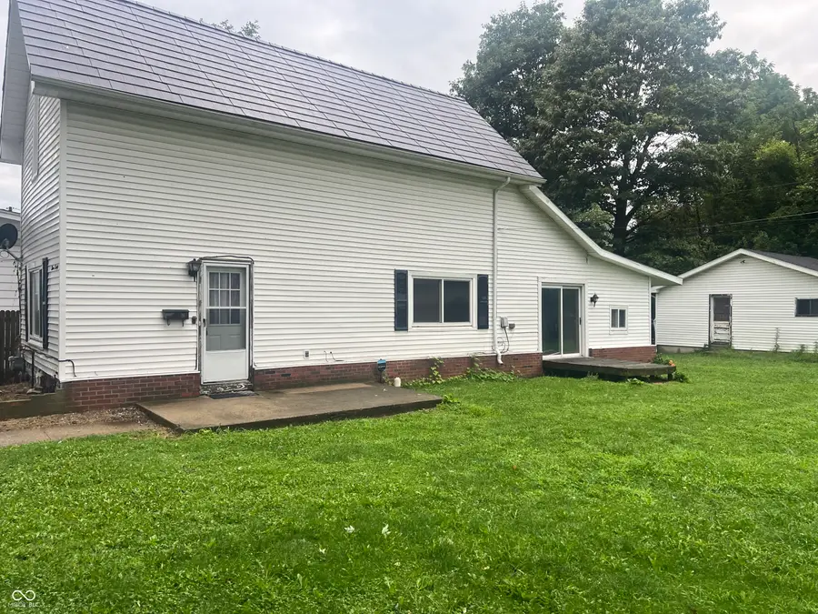 320 W 5th Street, Rushville, IN 46173 - #2