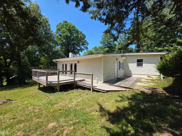 8608 S Riser Drive, Nineveh, IN 46164