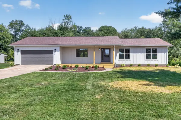 5211 S 450 Road E, Columbus, IN 47203