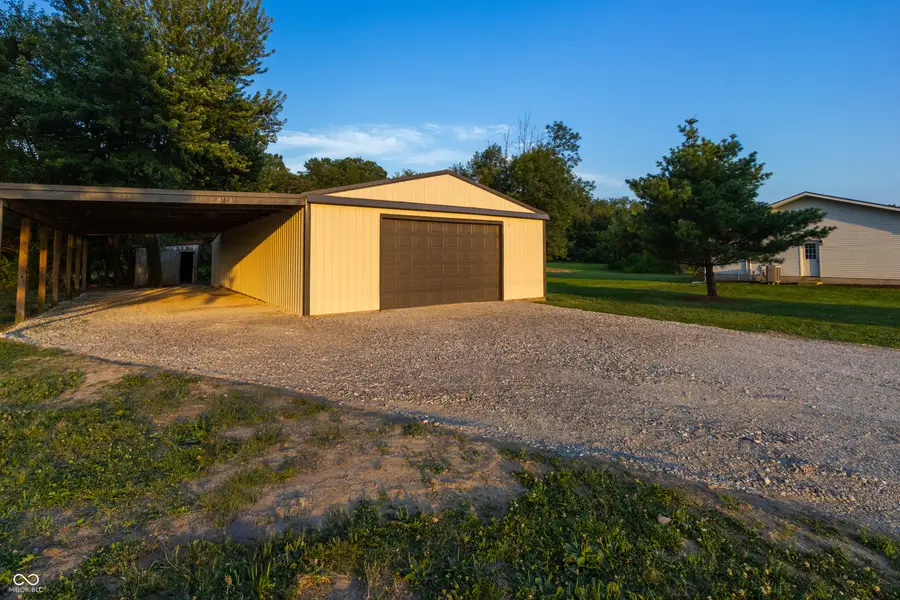 5211 S 450 Road E, Columbus, IN 47203 - #2