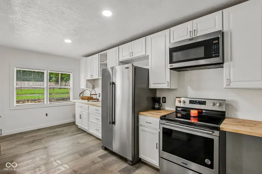 3327 Wayne Avenue, Connersville, IN 47331 - #3