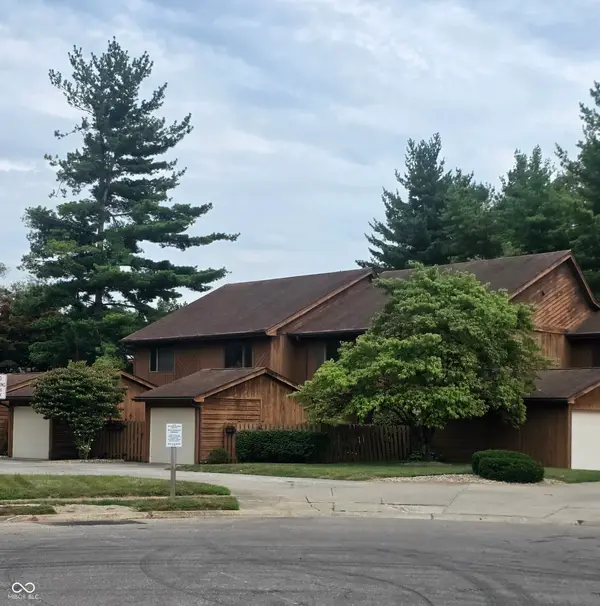 3189 Sycamore Drive, Columbus, IN 47203