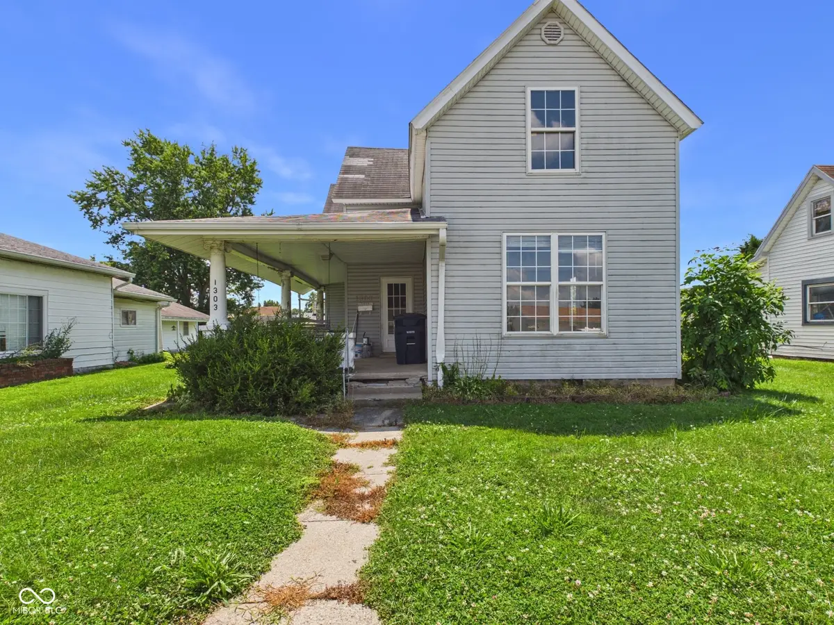 1303 S F Street, Elwood, IN 46036 - #1