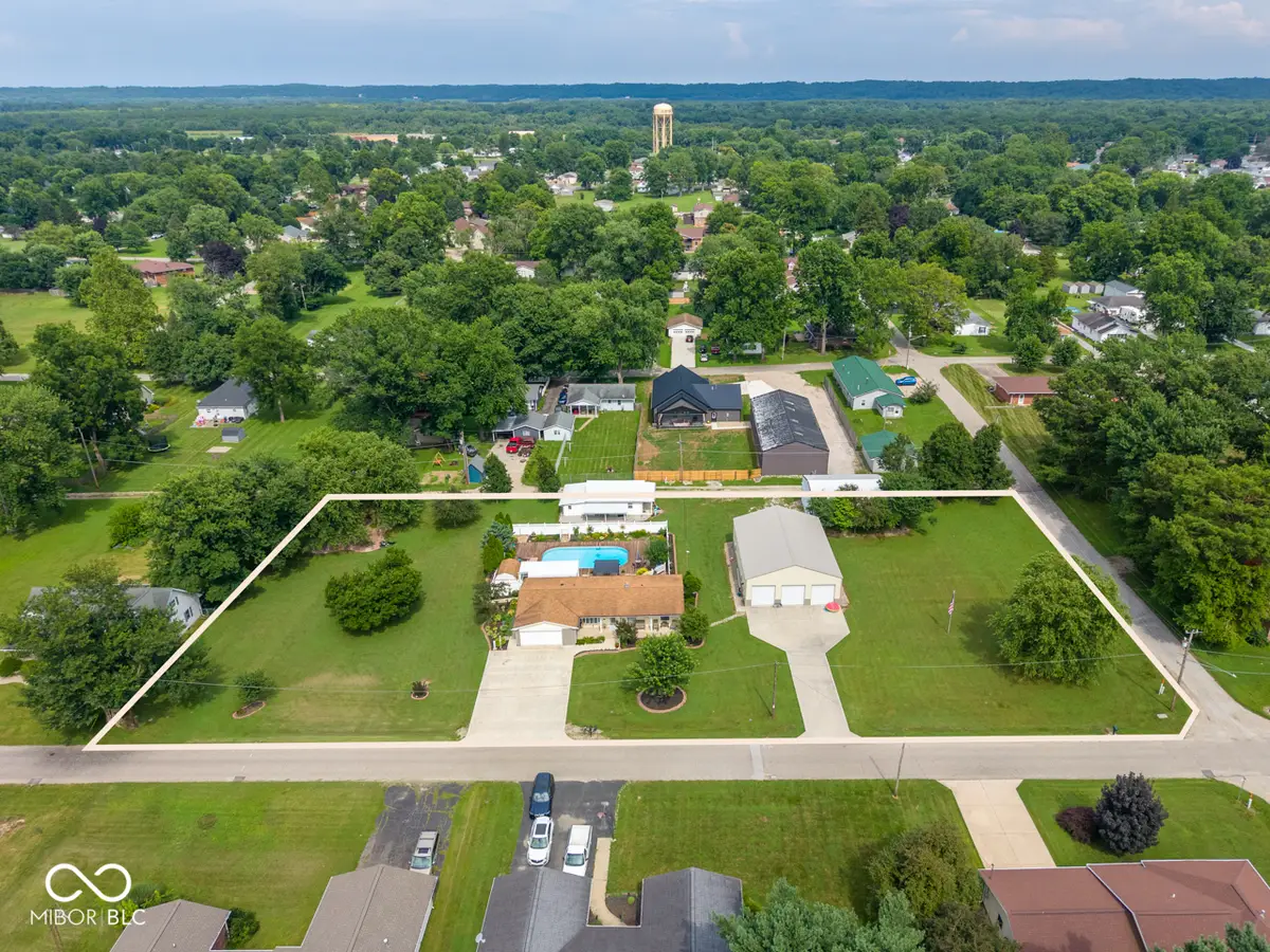 658 S Fulton Street, Clinton, IN 47842 - #1