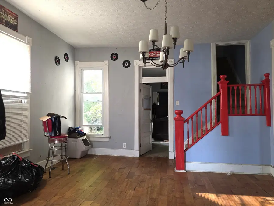 307 W Locust Street, Shelbyville, IN 46176 - #2