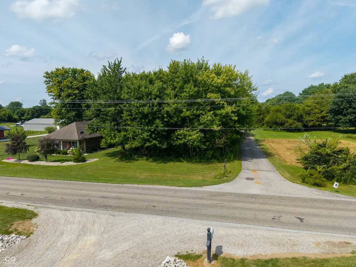 3299-3201 W Bear Claw Road, Trafalgar, IN 46181 - #1