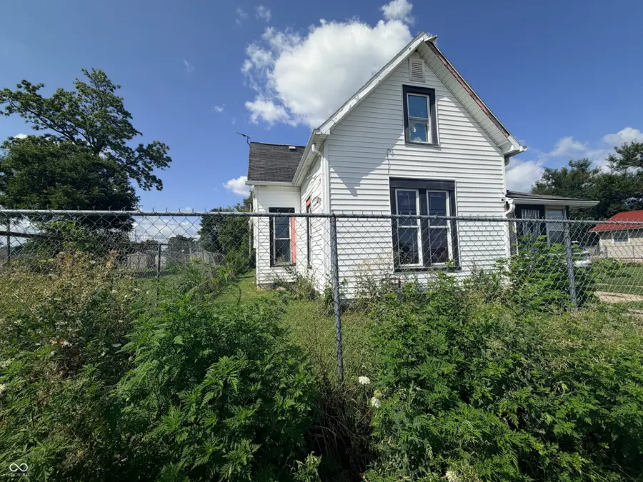 1414 E 8th Street, Muncie, IN 47302 - #2